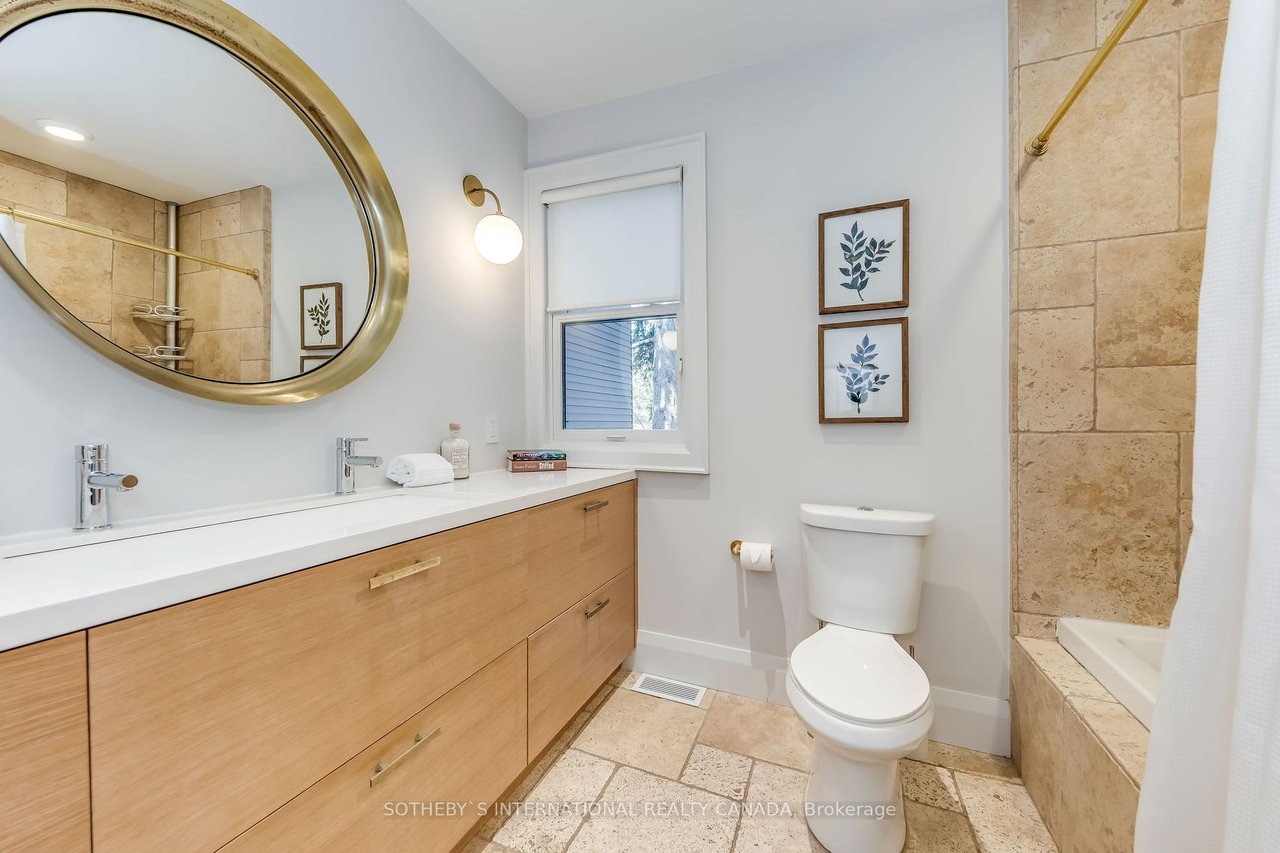 152 Riverdale Ave