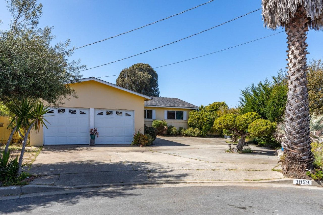 3059 Mildred Ct