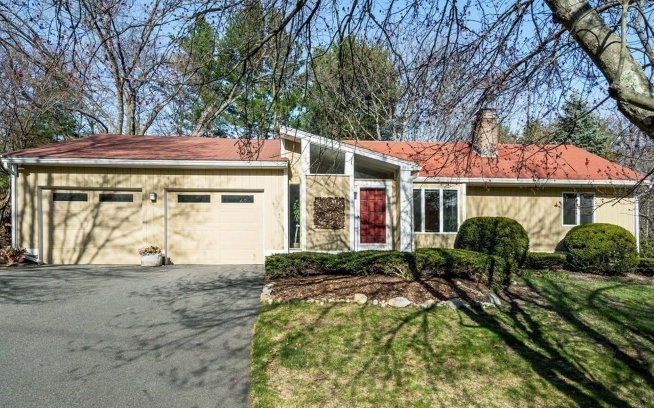 24 Flintlock Rd