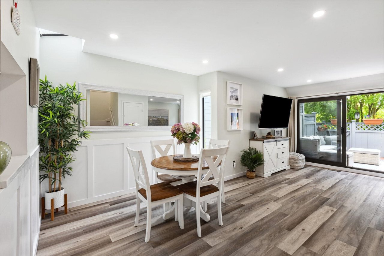 17-225 W 14th St