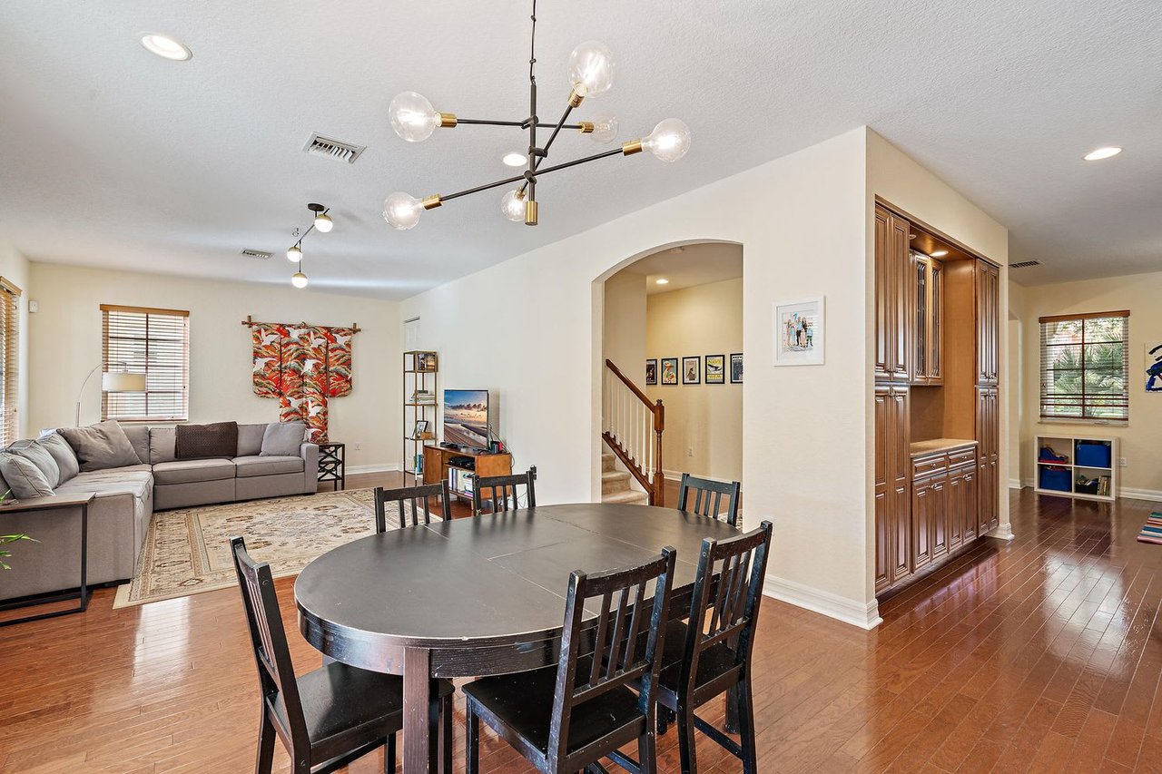 166 Ennis Ln
