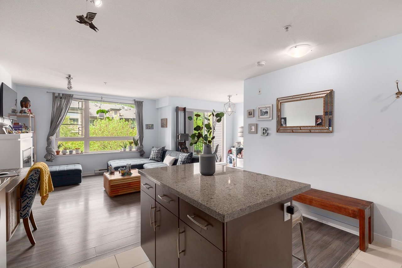 301-701 Klahanie Drive, Port Moody