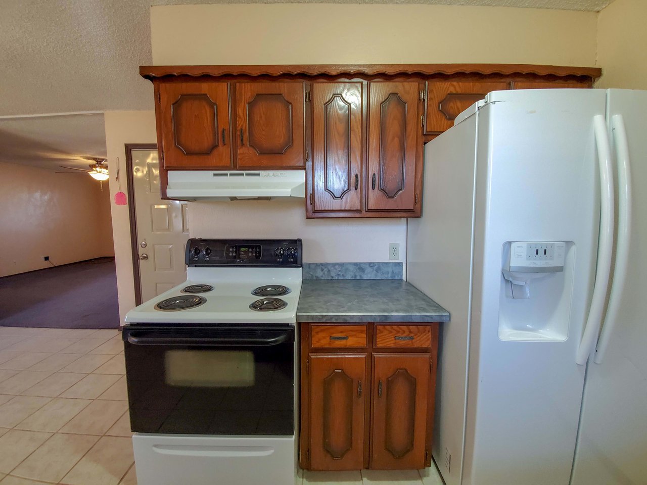 1218 Whispering Glen 