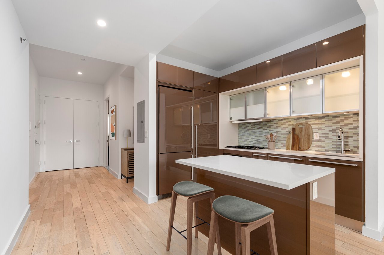 75 Wall Street, Apt 31P