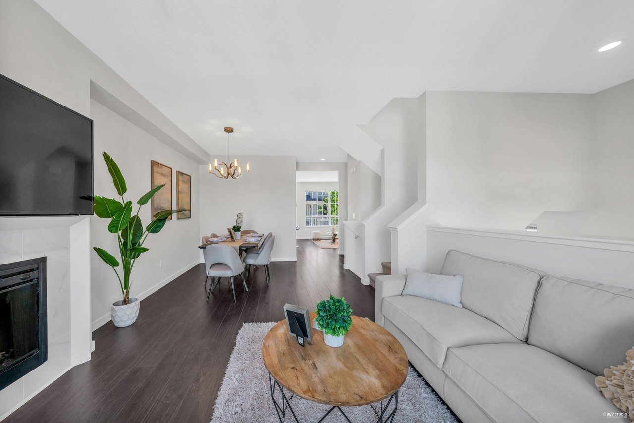 4-5510 Admiral Wy