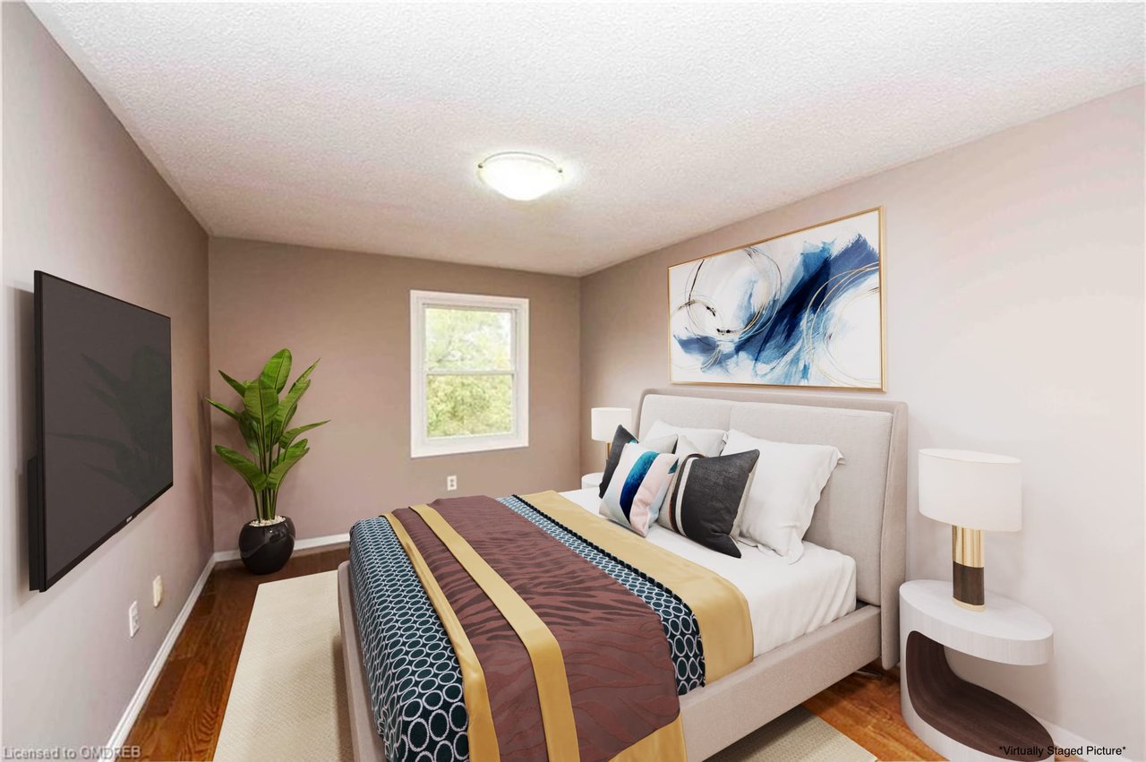 Glen Abbey townhome on lush ravine