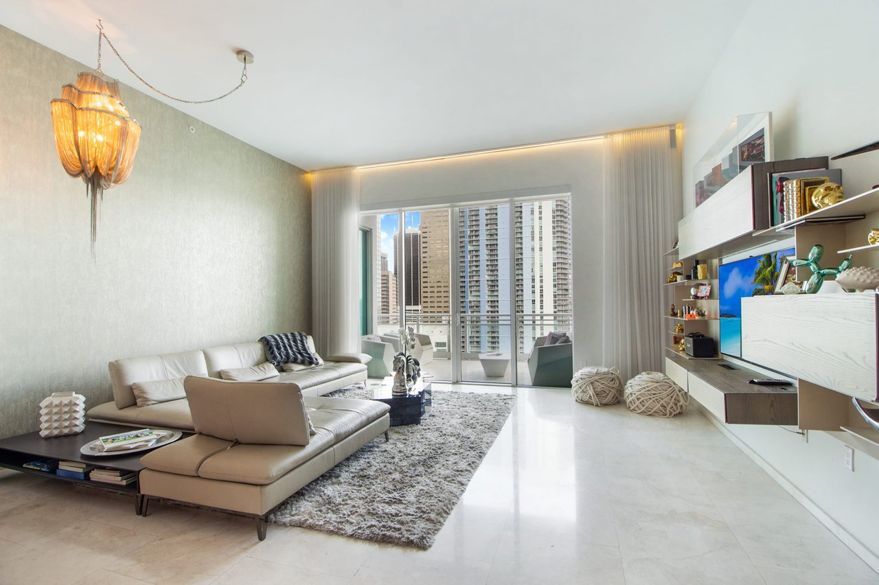 900 Brickell Key Boulevard Unit: 1102