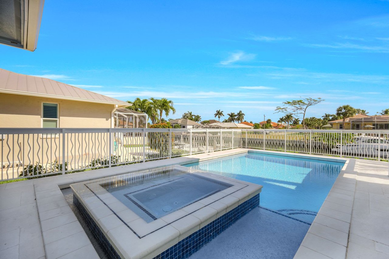 31 Manor Terrace, Marco Island