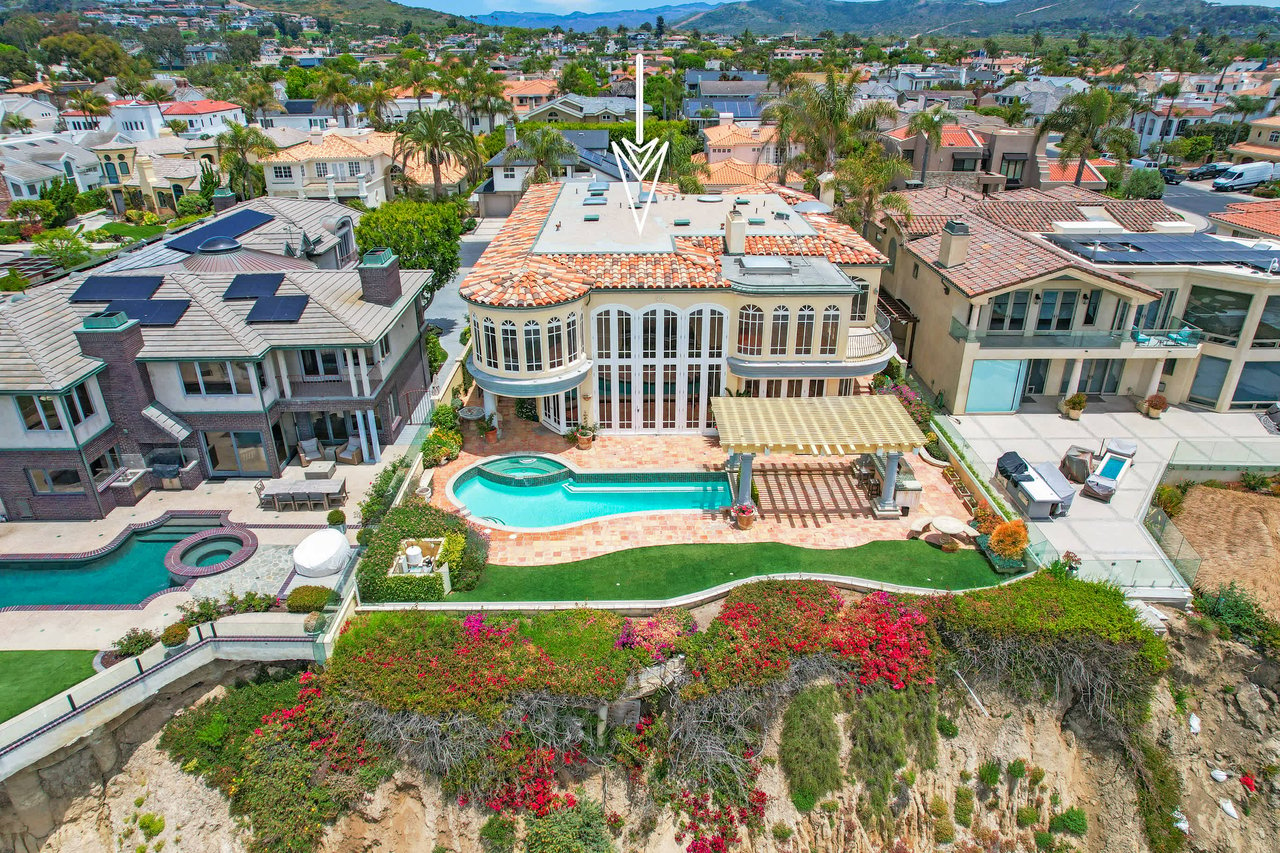 Bluff Front Ocean View Estate