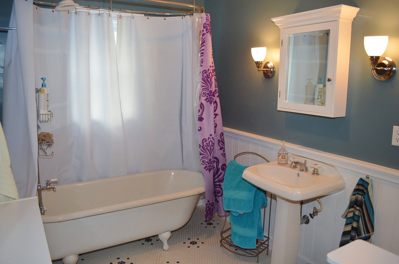 145 Ridgeway Avenue, Fairfax