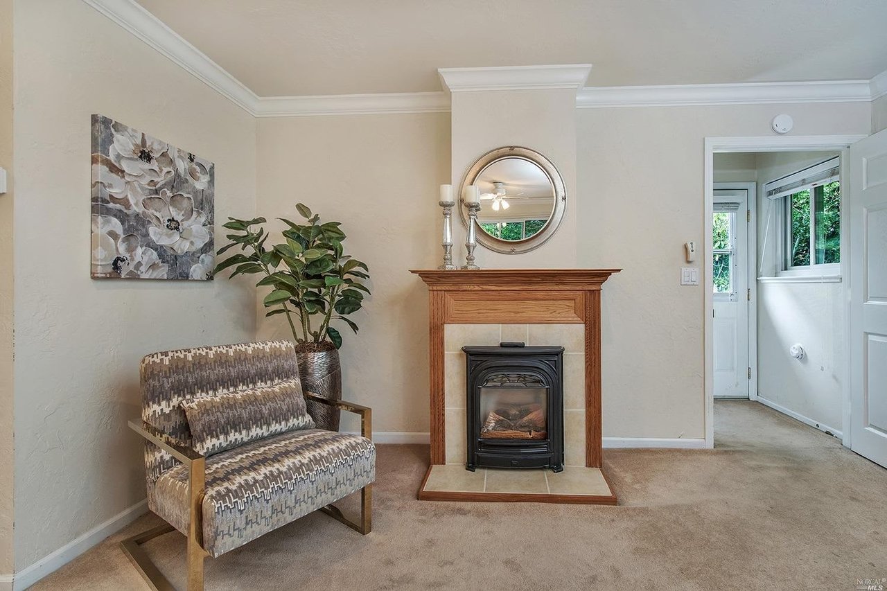 1105 I St