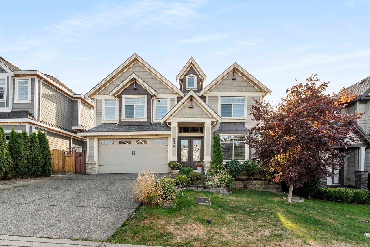 8855 Stegavik Ct