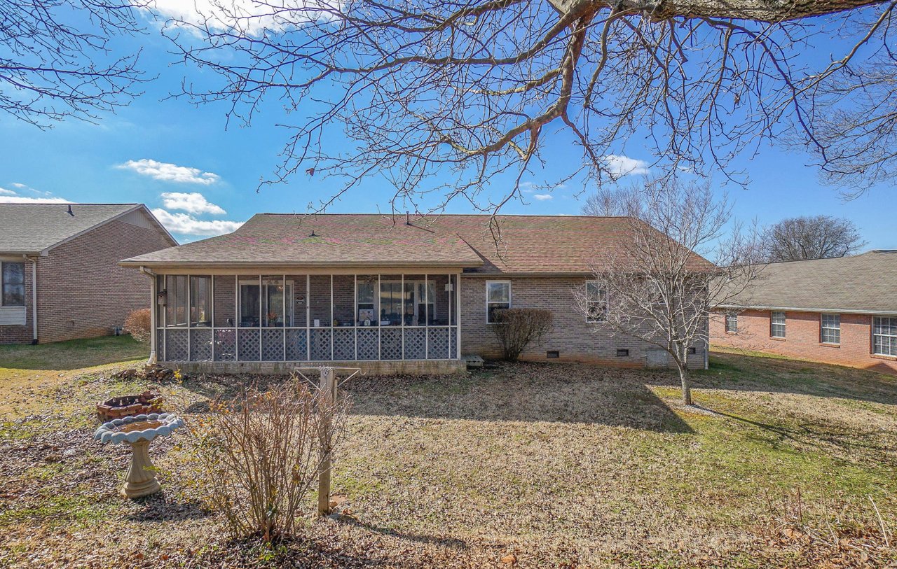 1526 Cavalier Dr