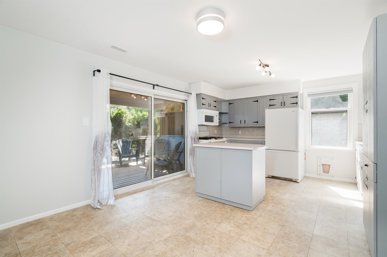 3156 Strathaven Ln