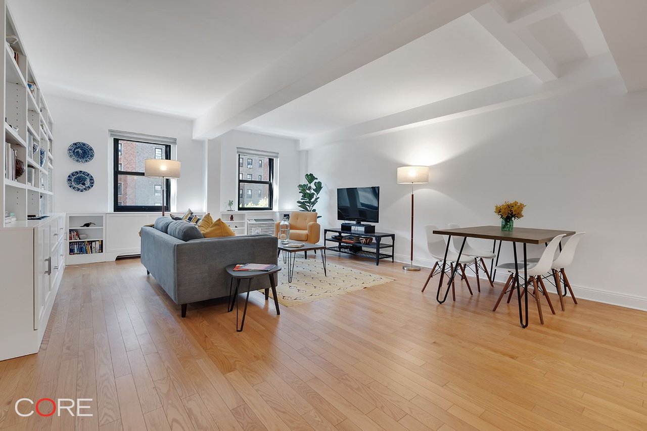 2166 Broadway, #4B