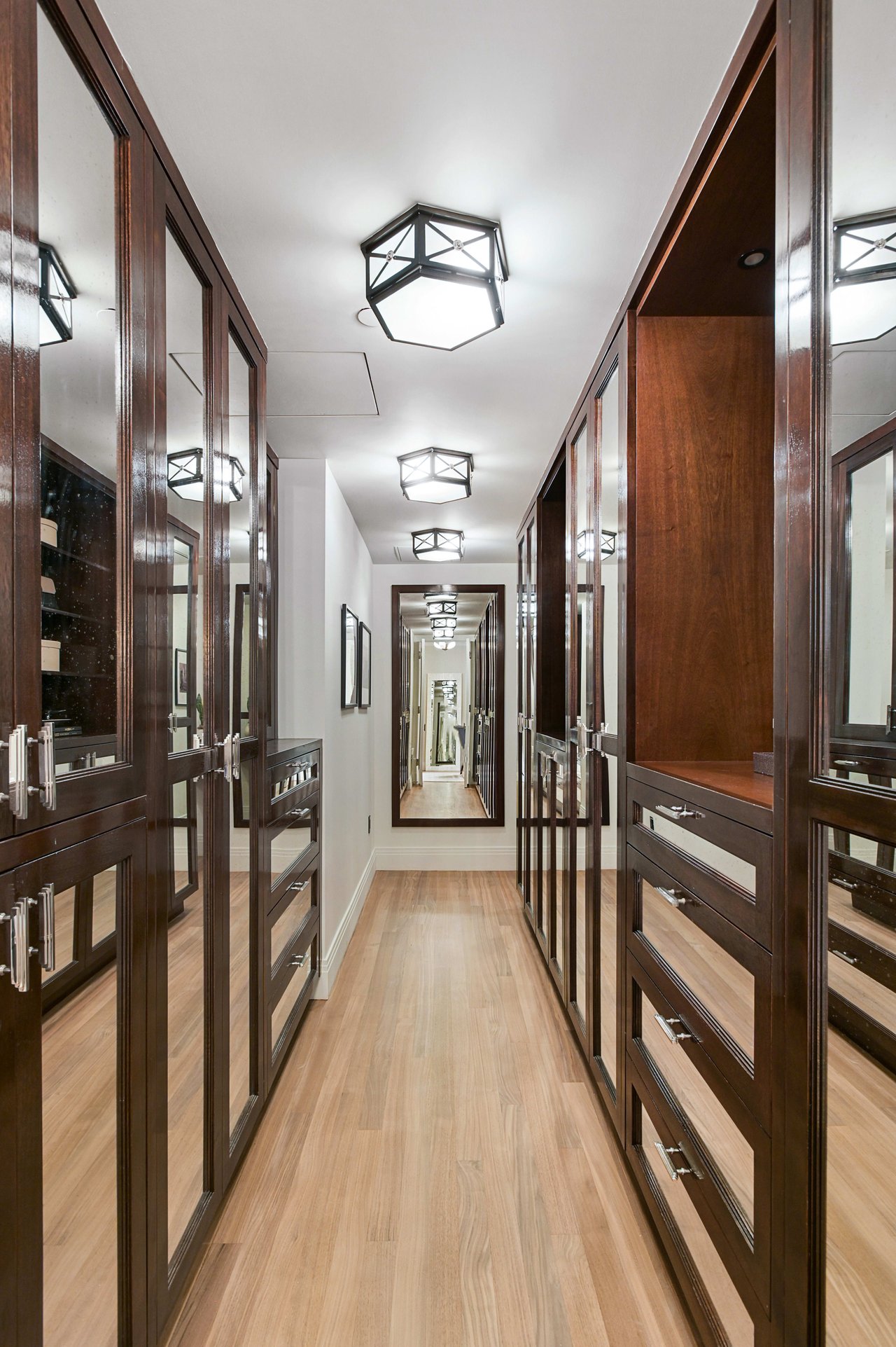 Art Deco Elegance at the St. Regis