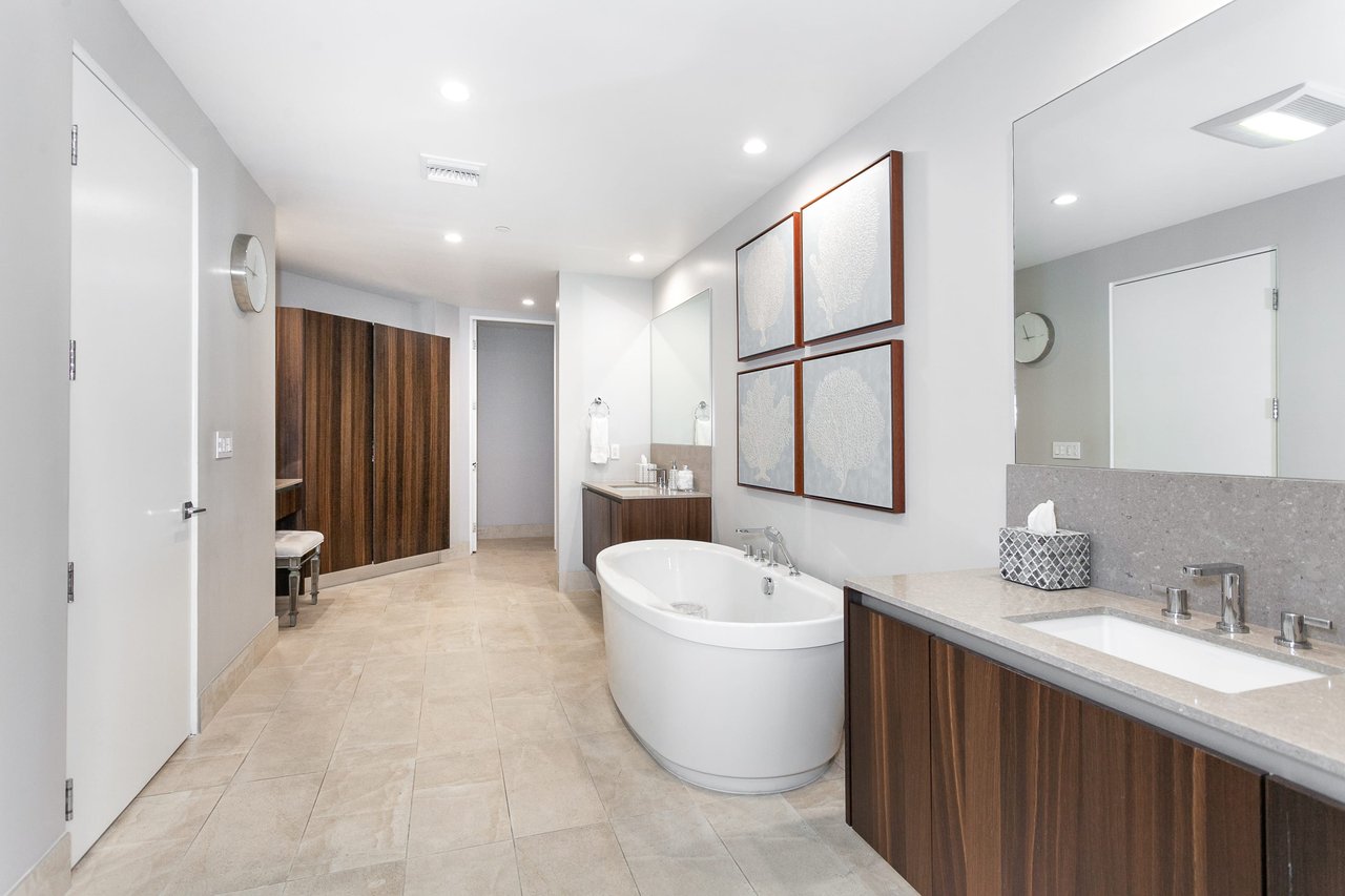 460 N Palm Drive Unit 106