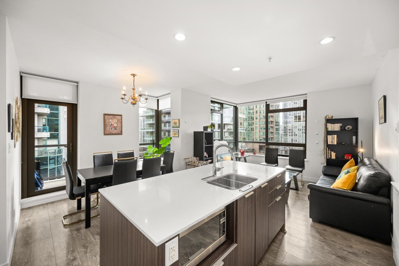 1107-1308 Hornby St