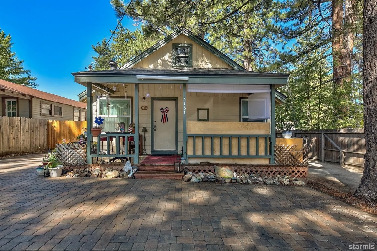 3161 Berkeley Ave
