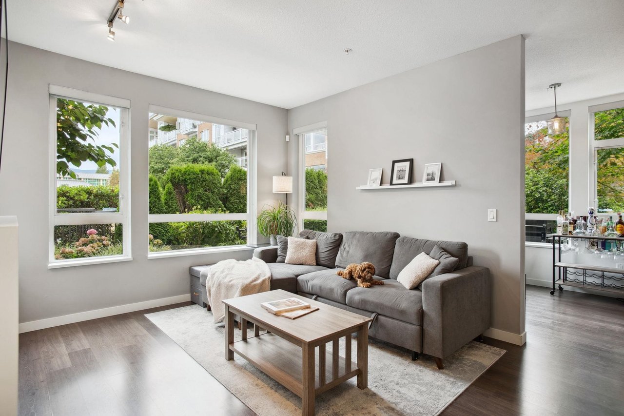 103-717 Chesterfield Ave