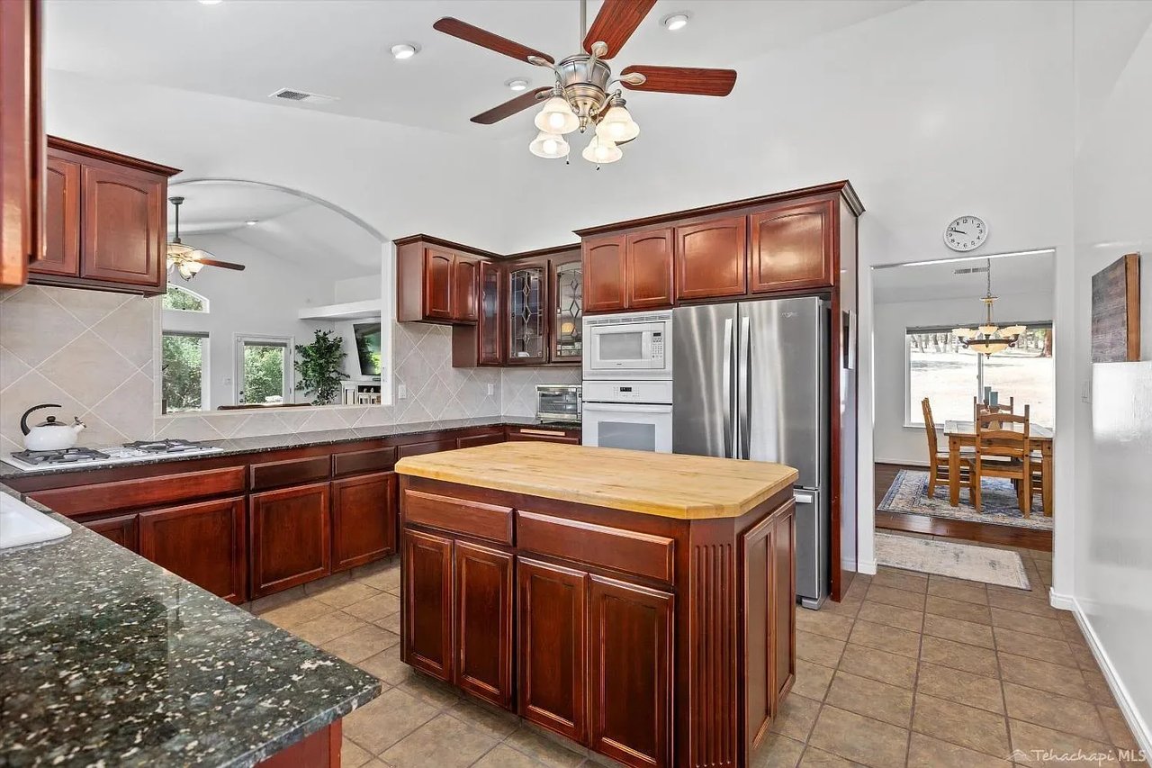 20301 Hart Creek Dr