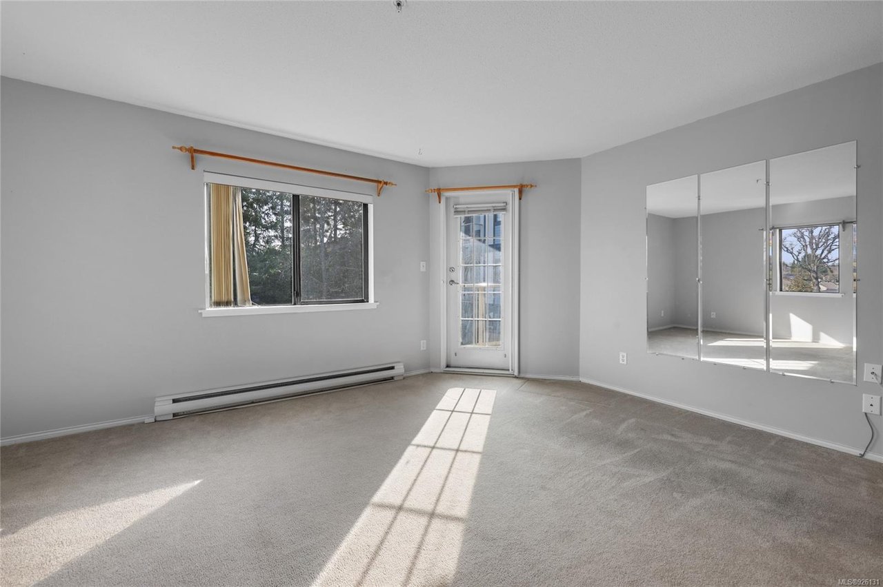 209-651 Jolly Pl