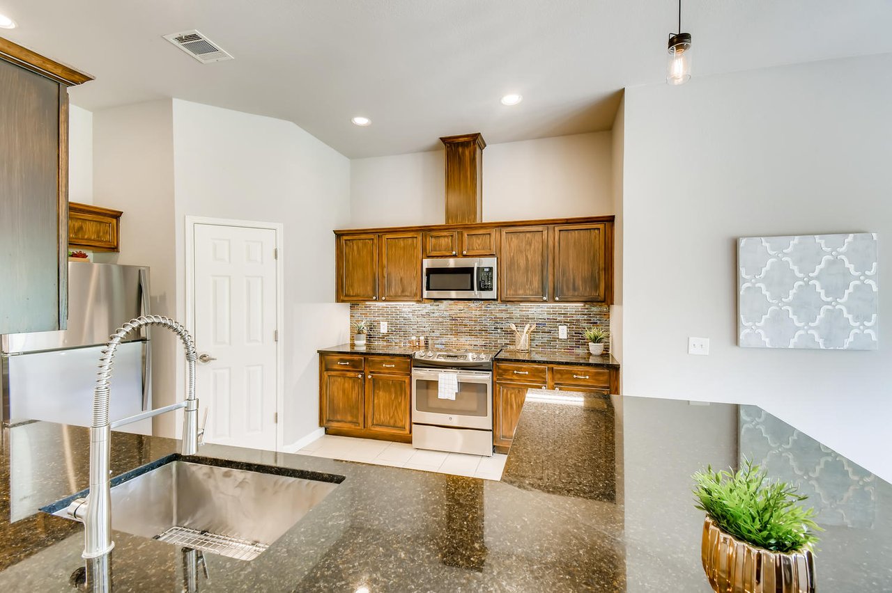 104 Willow Dr