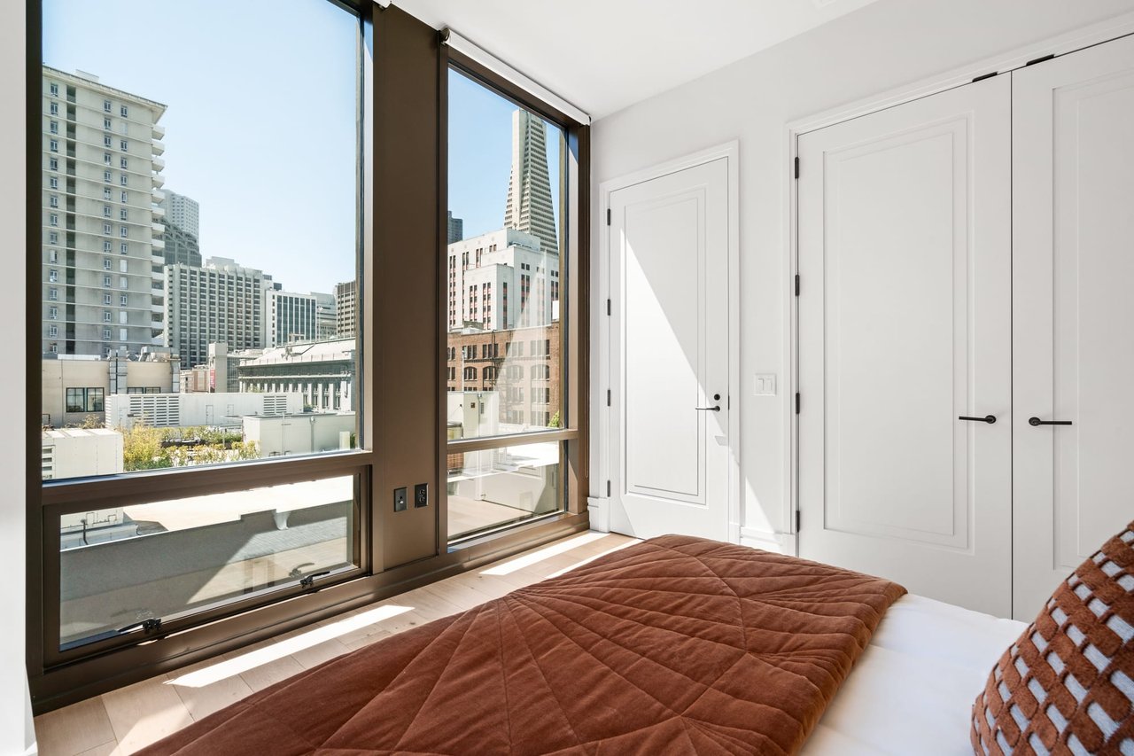 288 Pacific Ave., #5E