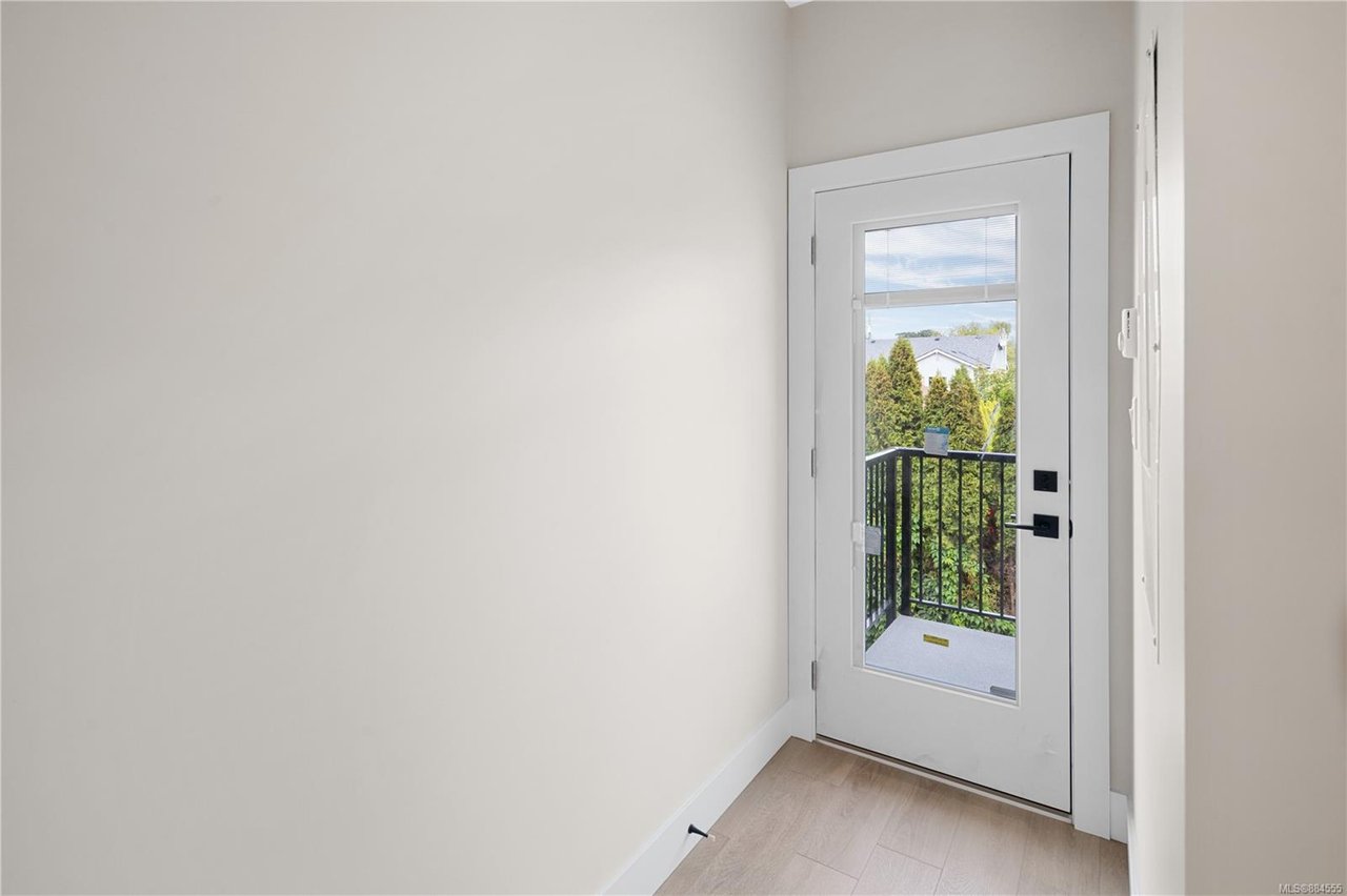 2706 Graham St, Victoria