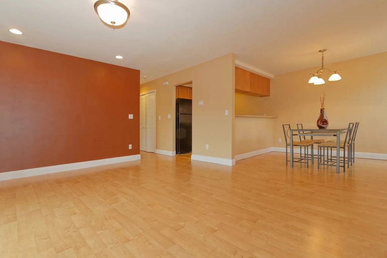 201 Enterprise Dr #229