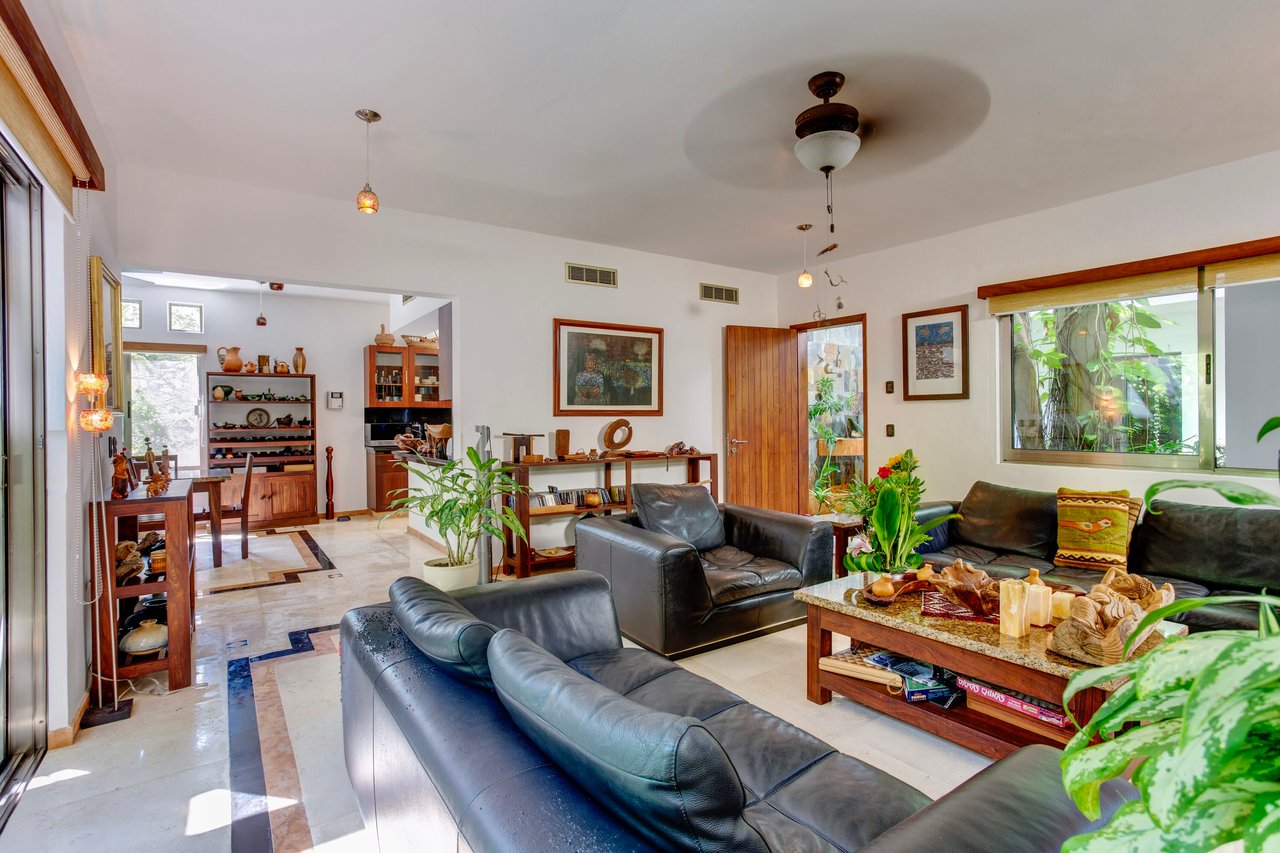  Luxury Villa for sale in Puerto Aventuras, Living space