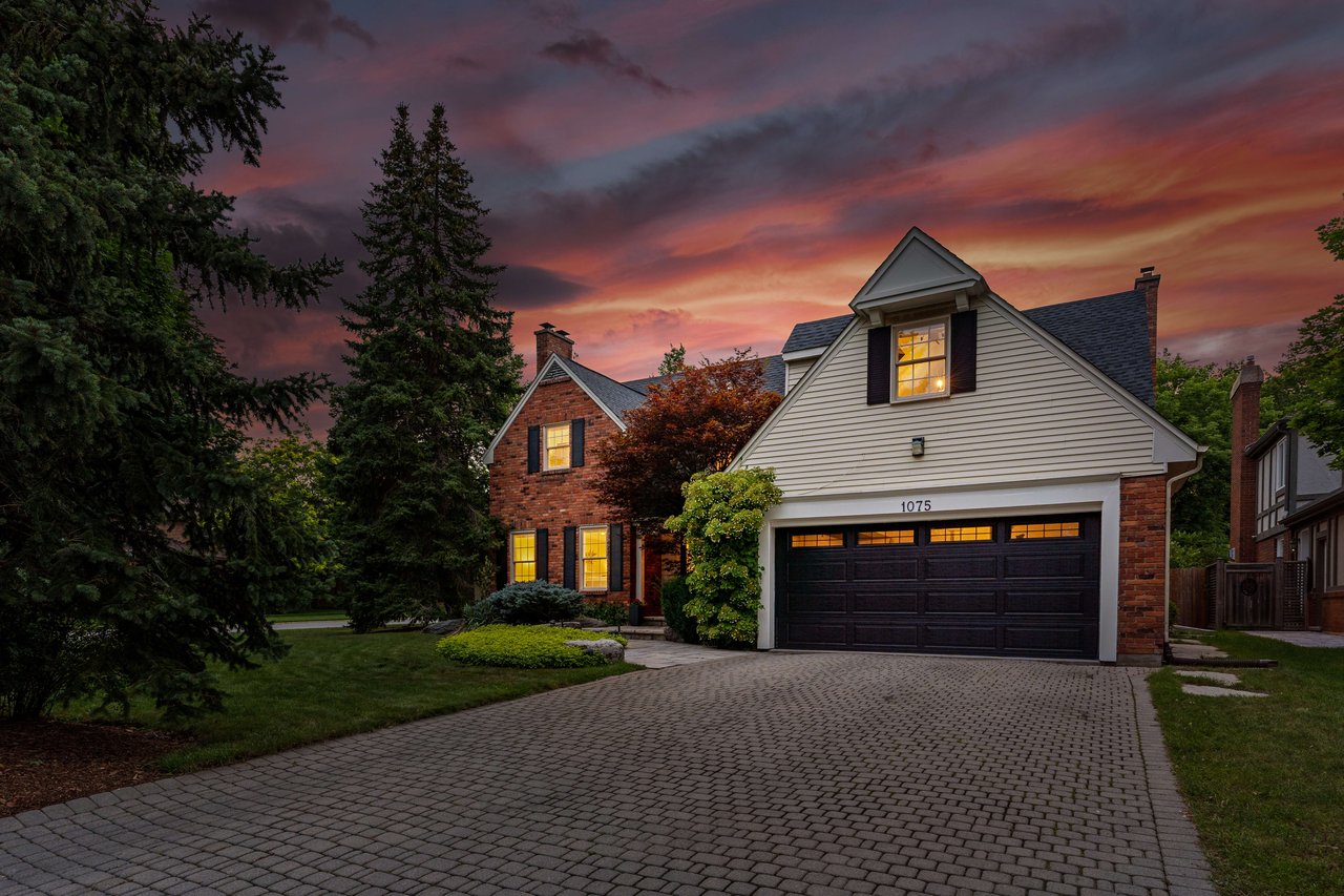 Elegant Living in Glen Abbey