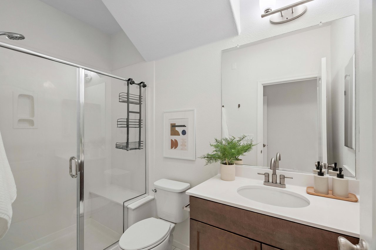 367 Ellicott LOOP