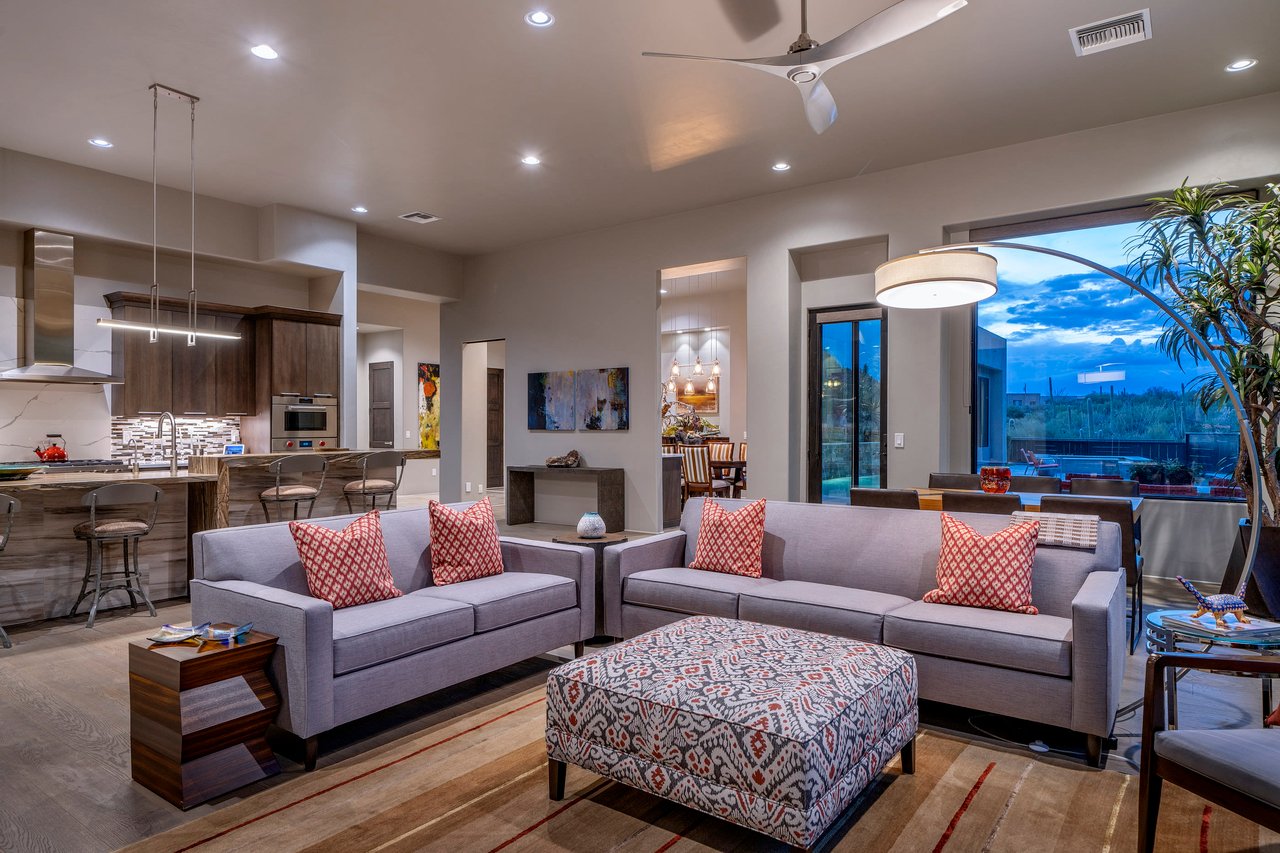 8005 N Barrel Cactus Drive
