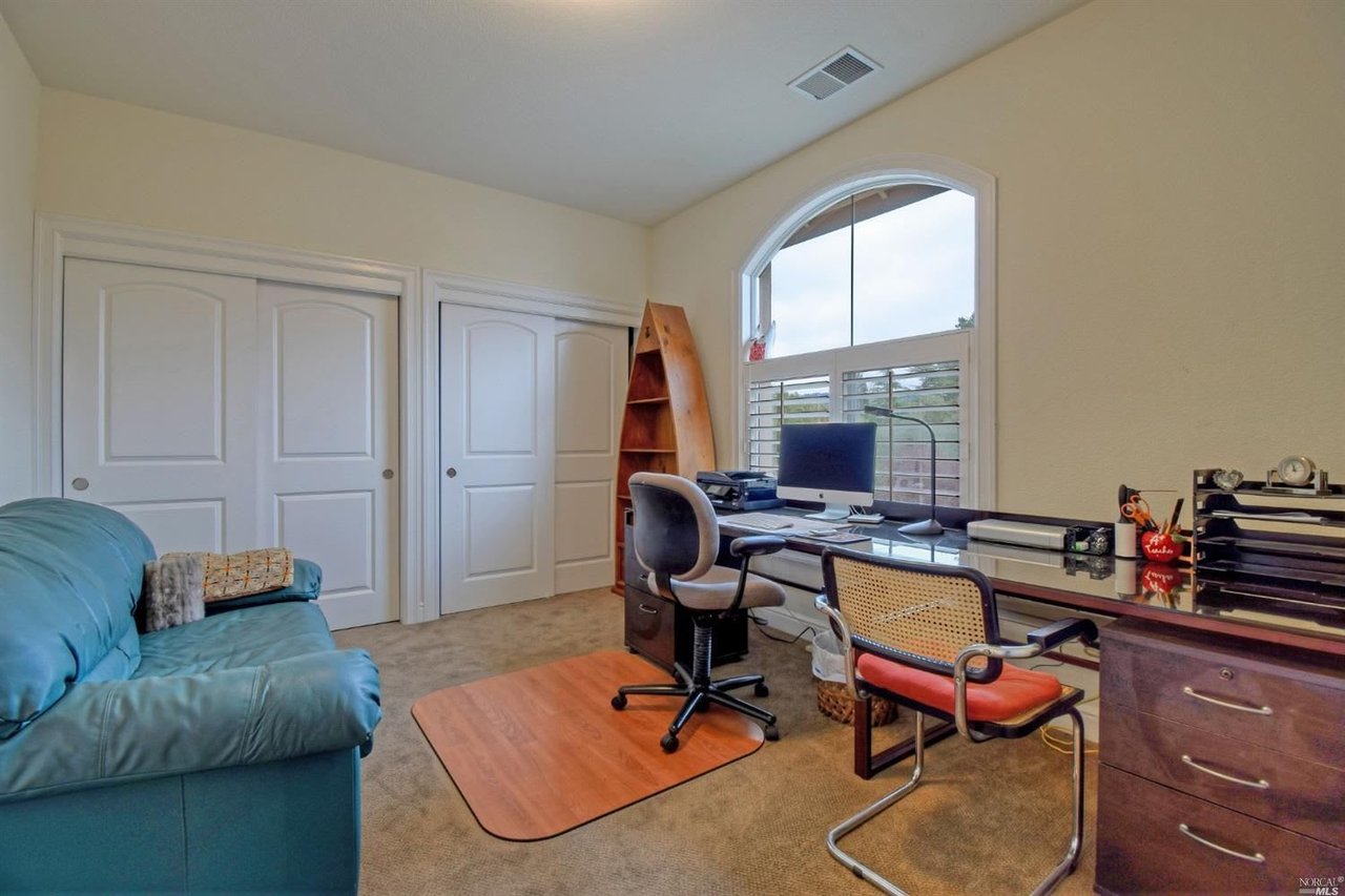 812 Olive Glen Ct