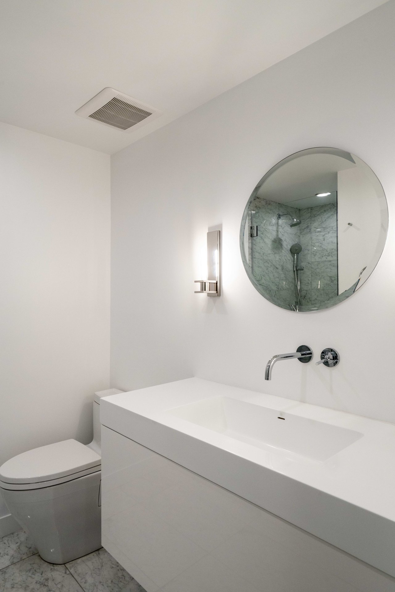  Tastefully Remodeled Corner Unit