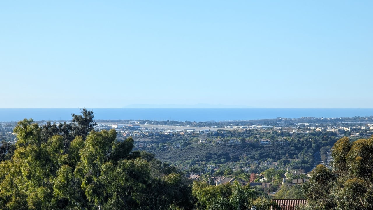 1704 Azul Vista