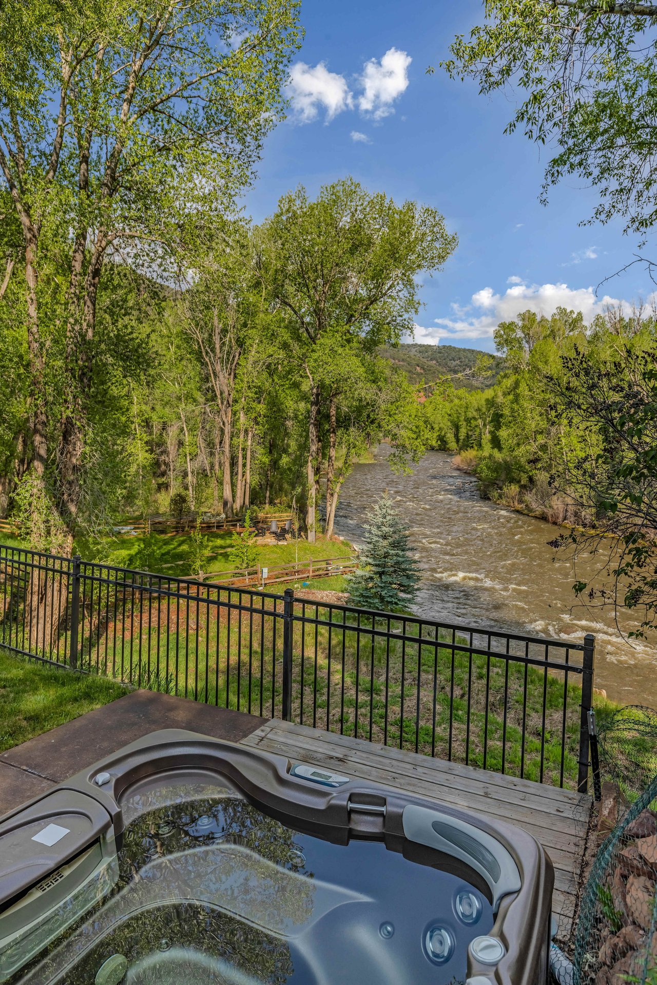 Fabulous Luxurious 5 Bedroom Home in Snowmass