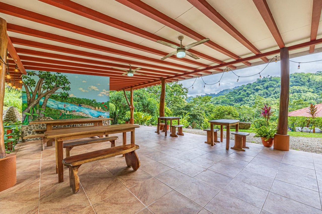 Uvita, Jungle Retreat Center on the Uvita River. Private and 17 Acres