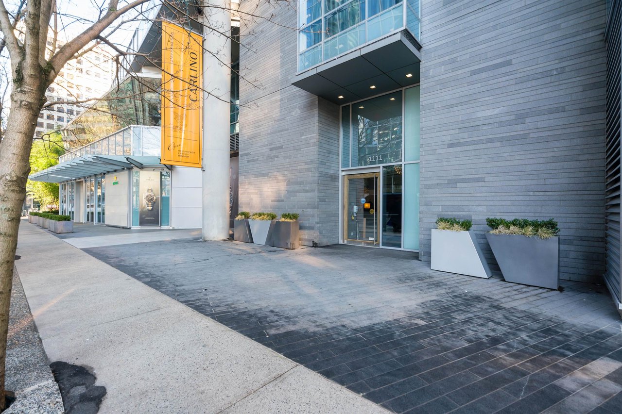 1607-1111 Alberni St