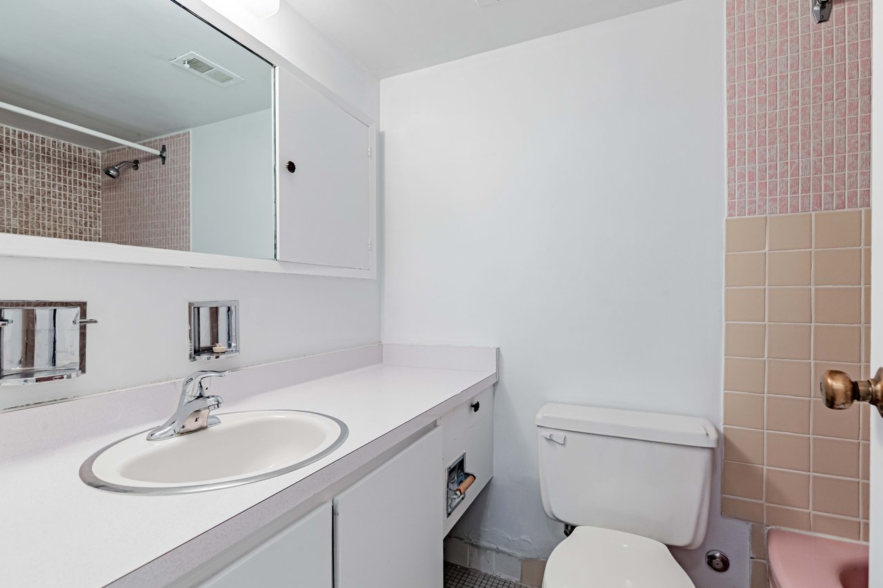 FOREST HILL OVERSIZED SUITE
