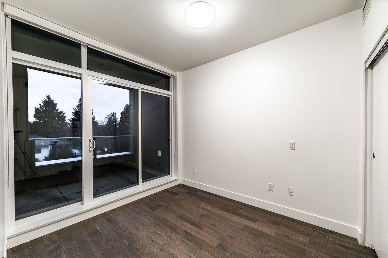 204-7777 Cambie St