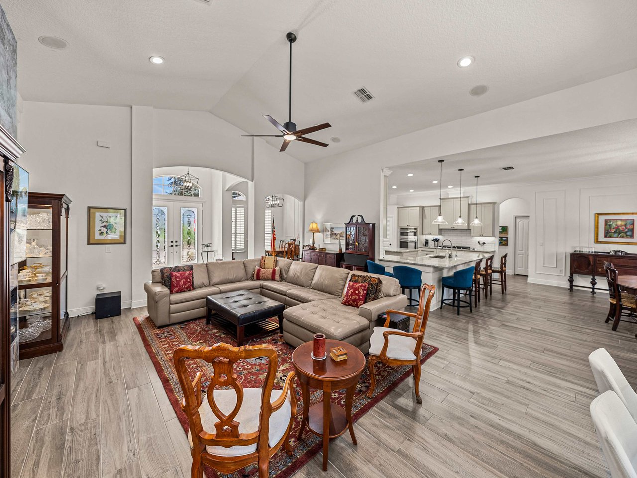 13228 THOROUGHBRED DR