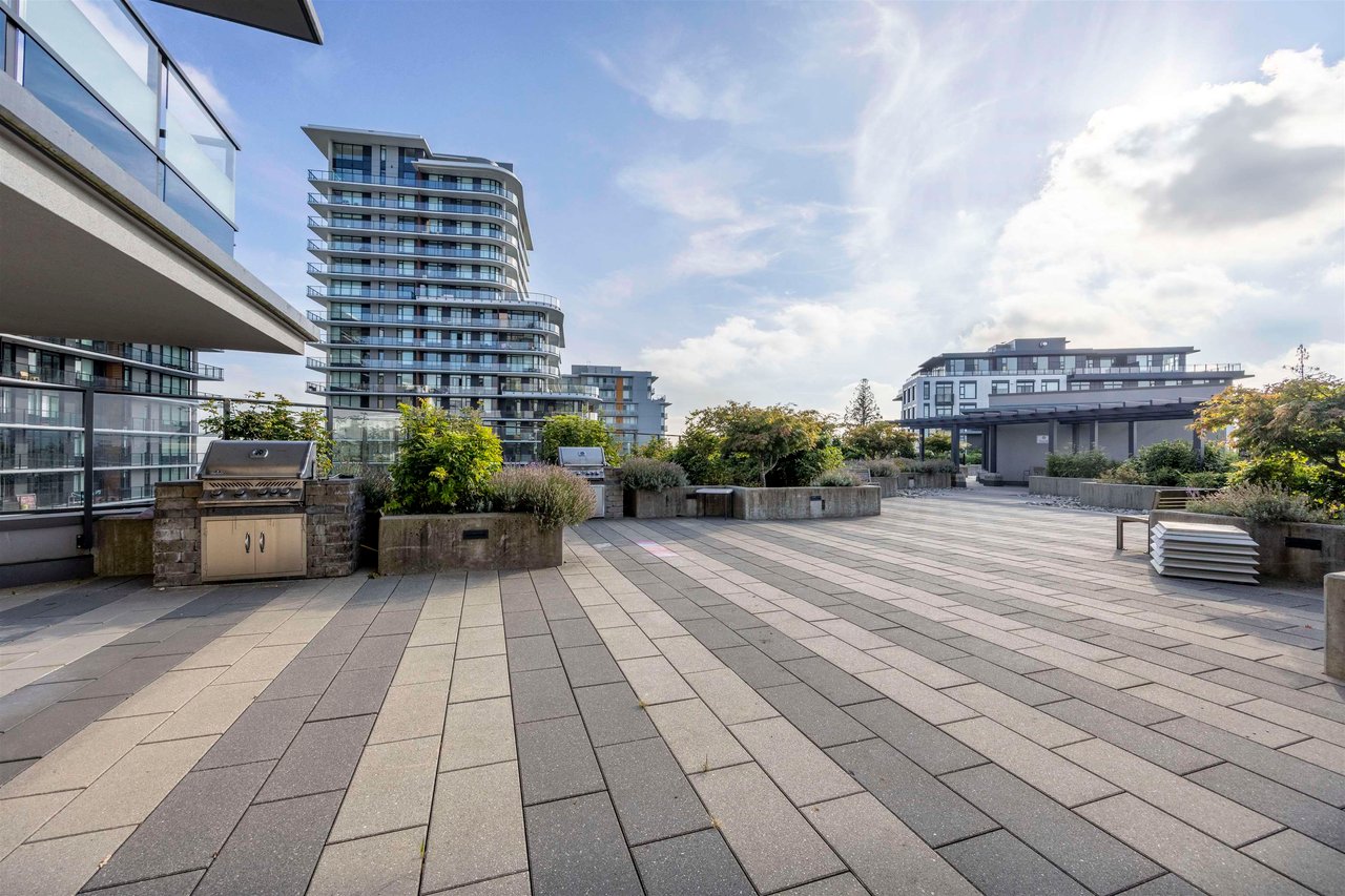 112-8850 University Cres