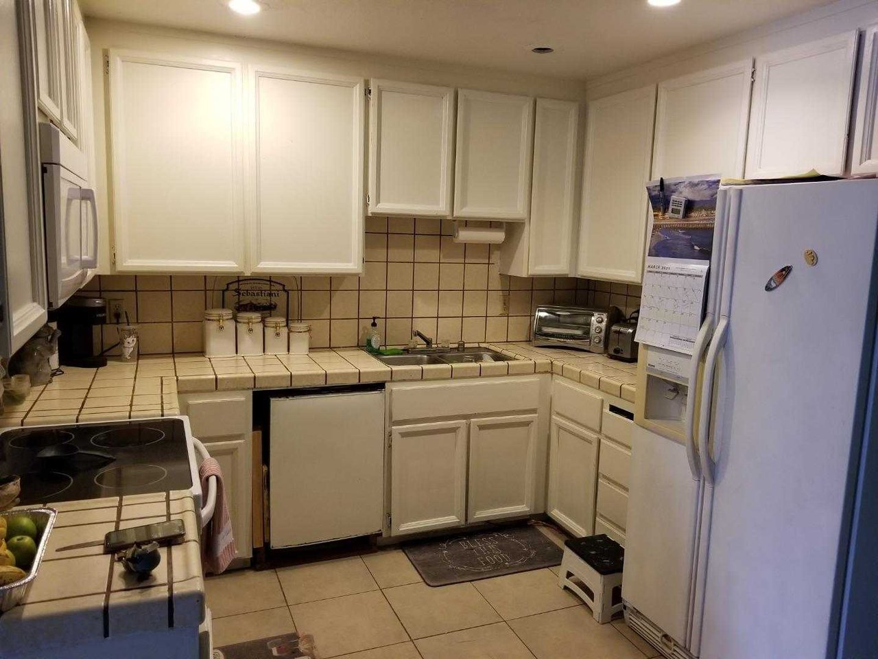 375 Clifford AVE 219