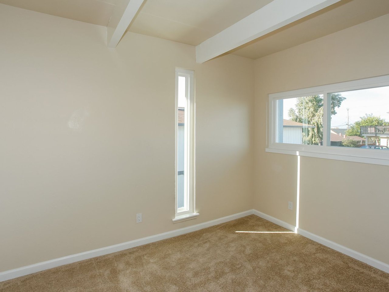 1233 Hamilton Ave
