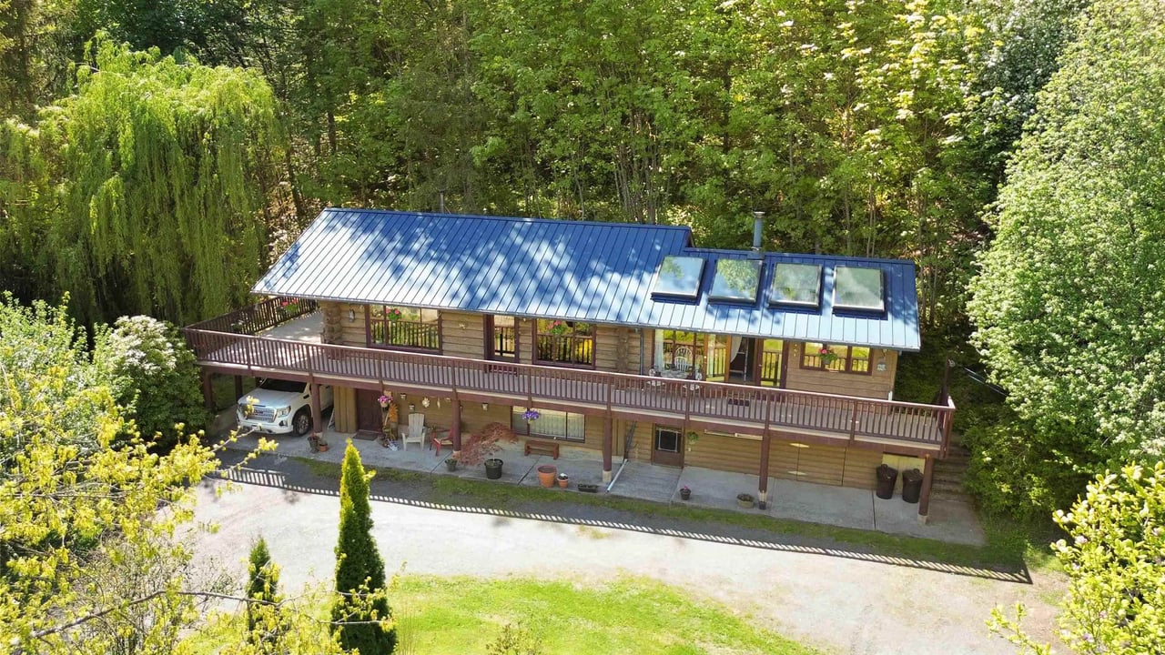 1621 Columbia Valley Rd
