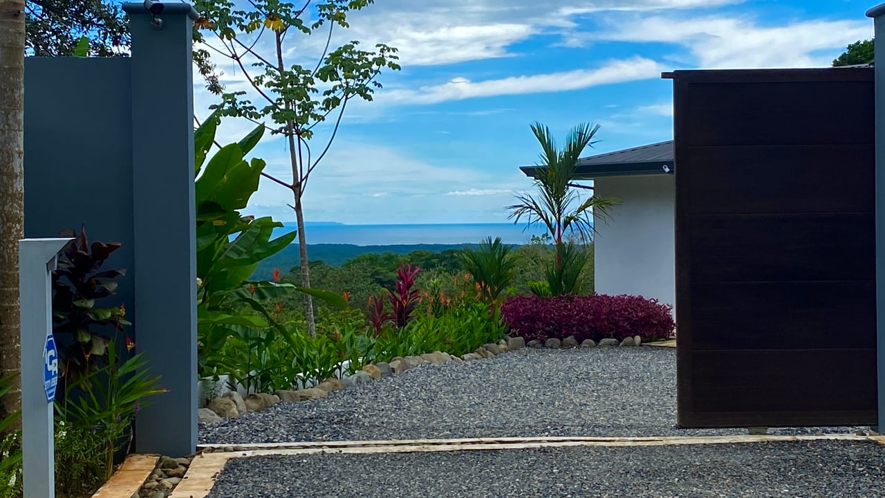 Modern Oceanview Infinity Pool Estate, Ojochal, Puntarenas