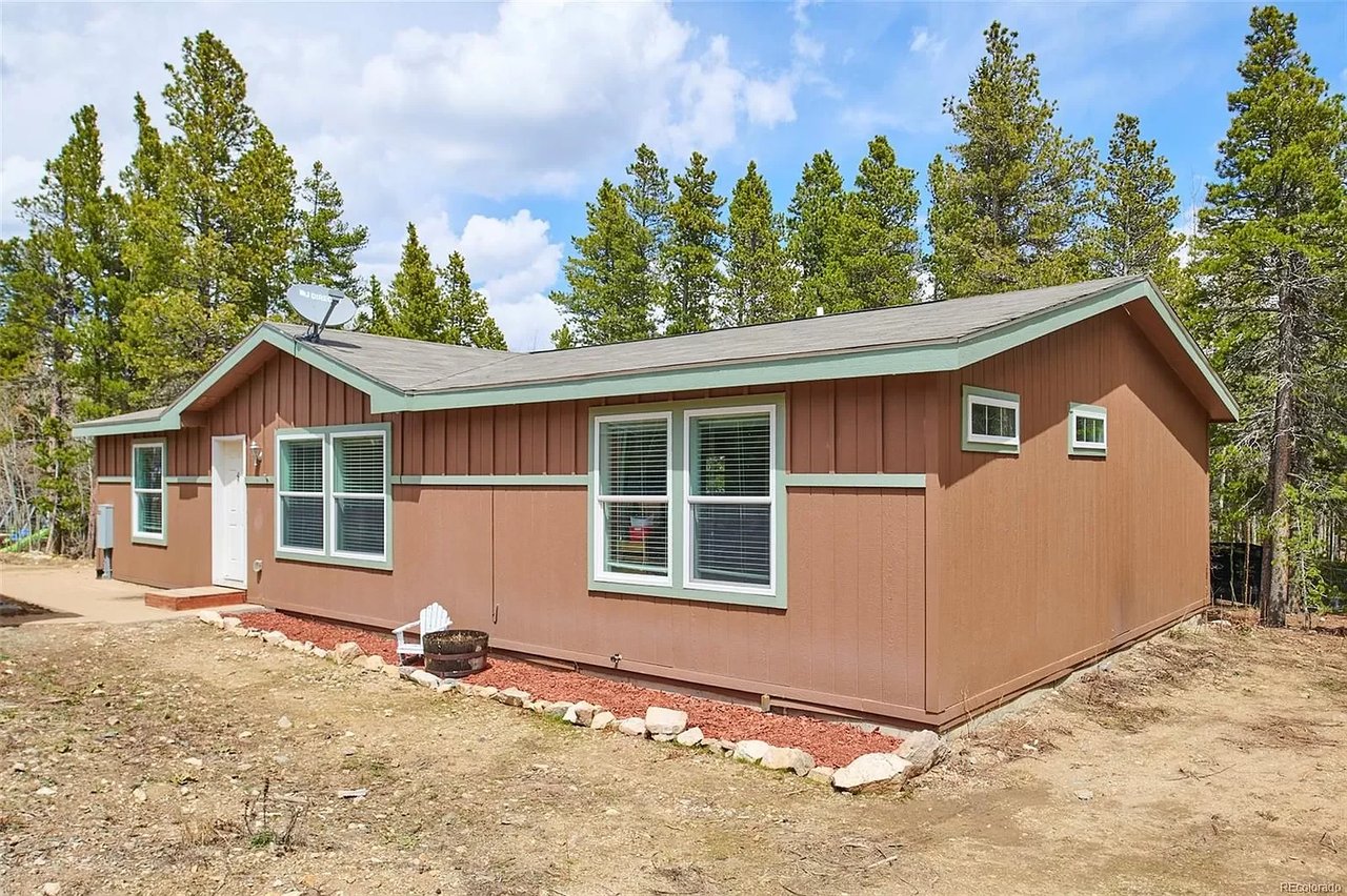 1507 Karlann Dr