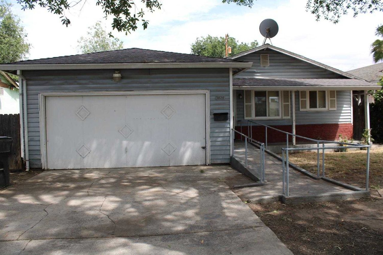 3828 Huron Street